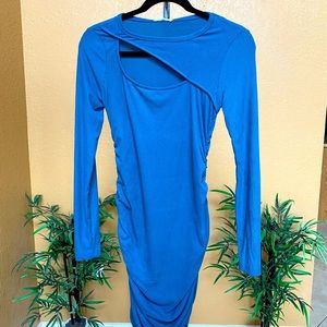 Nice form fitting dress w/ rugged sides